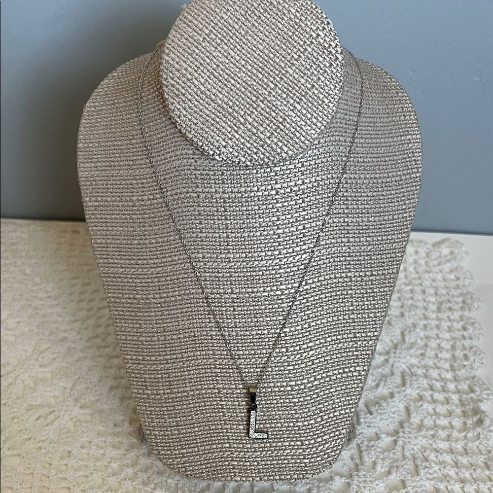 NWT Stainless Steel Elegant Silver Tone  Dainty Necklace initial  L Pendant